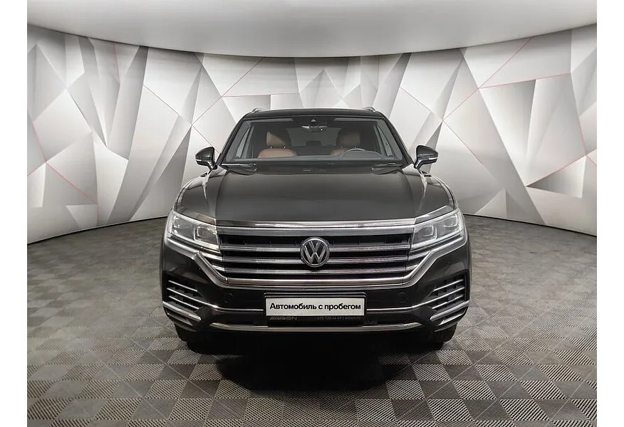 Volkswagen Touareg 2.0 TSI Tiptronic 4Motion (249 л.с.) Exclusive Коричневый в АВИЛОН. Слайд №7