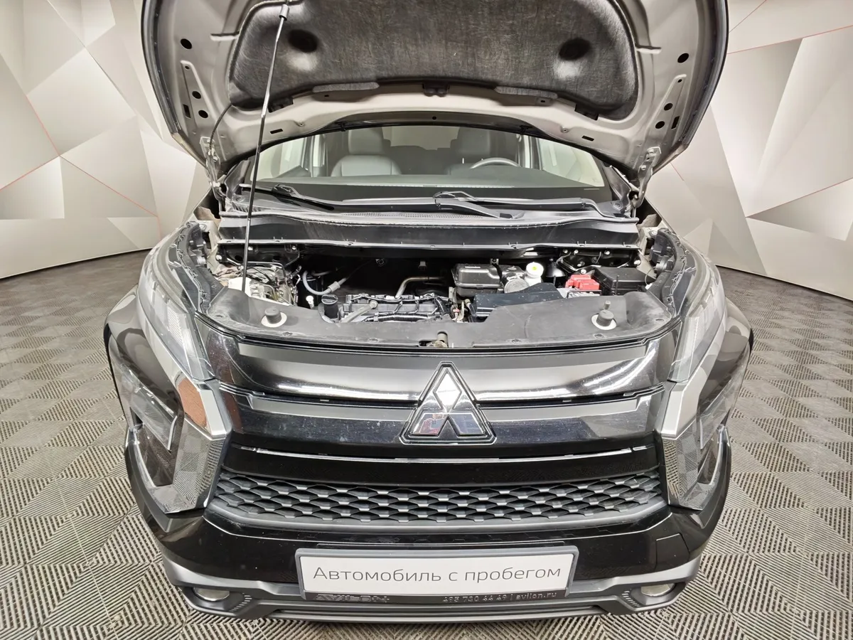Mitsubishi Xpander 1.5 AT 2WD 7-Seat (105 л.с.) Medium Line Черный в АВИЛОН. Слайд №11