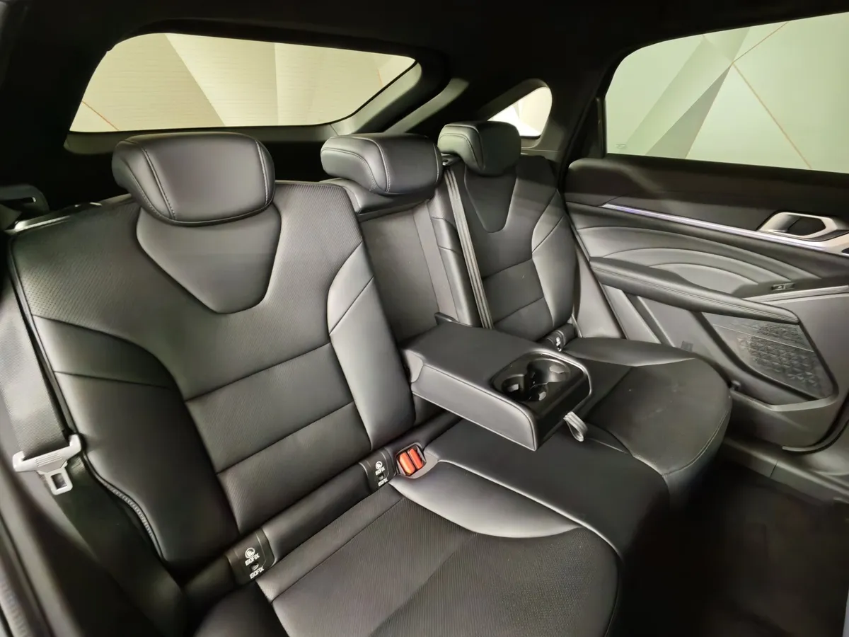 Haval F7x 2.0 DCT 4WD (192 л.с.) Tech Plus Черный в АВИЛОН. Слайд №17