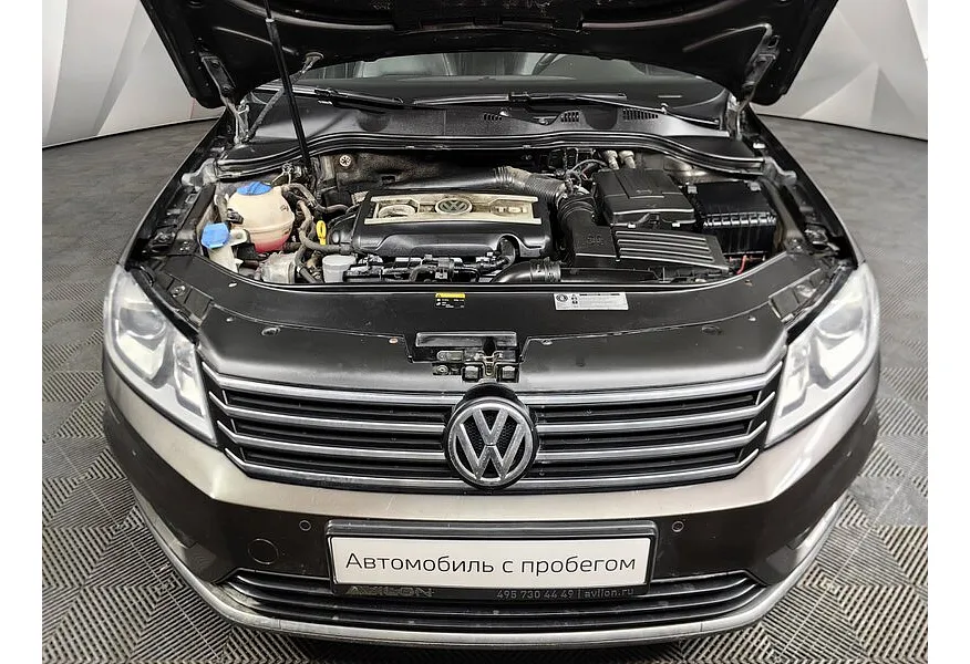 Volkswagen Passat 1.8 TSI DSG (152 л.с.) Коричневый в АВИЛОН. Слайд №11