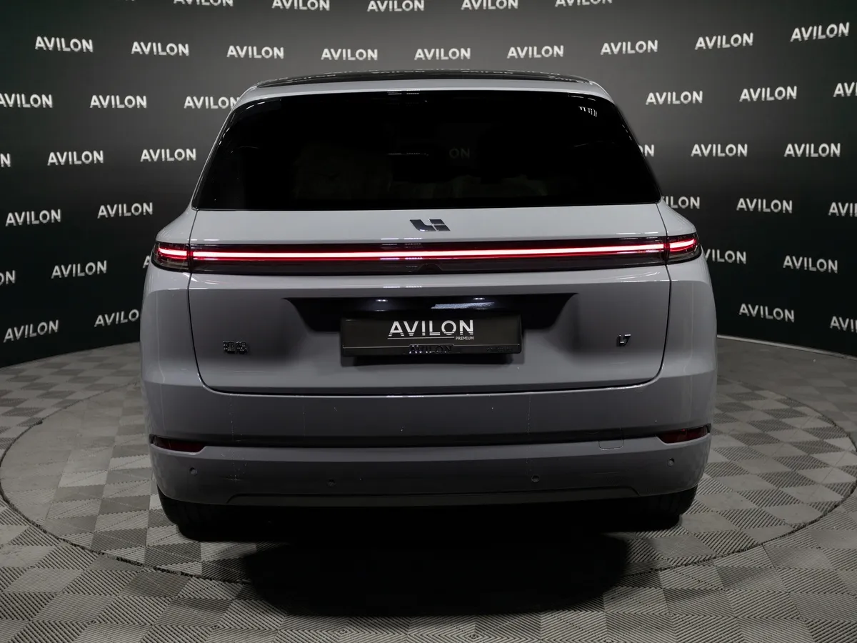 Li Auto L7 1.5 AT 4WD (449 л.с.) Ultra Голубой в АВИЛОН. Слайд №6