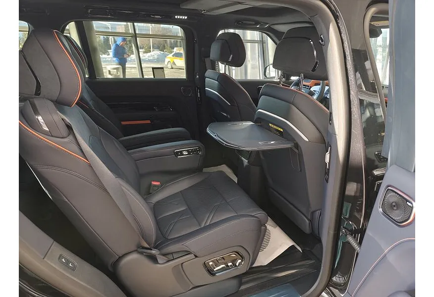 Zeekr 9X 2.0h AT 4WD (1177 л.с.) Black Черный в АВИЛОН. Слайд №3