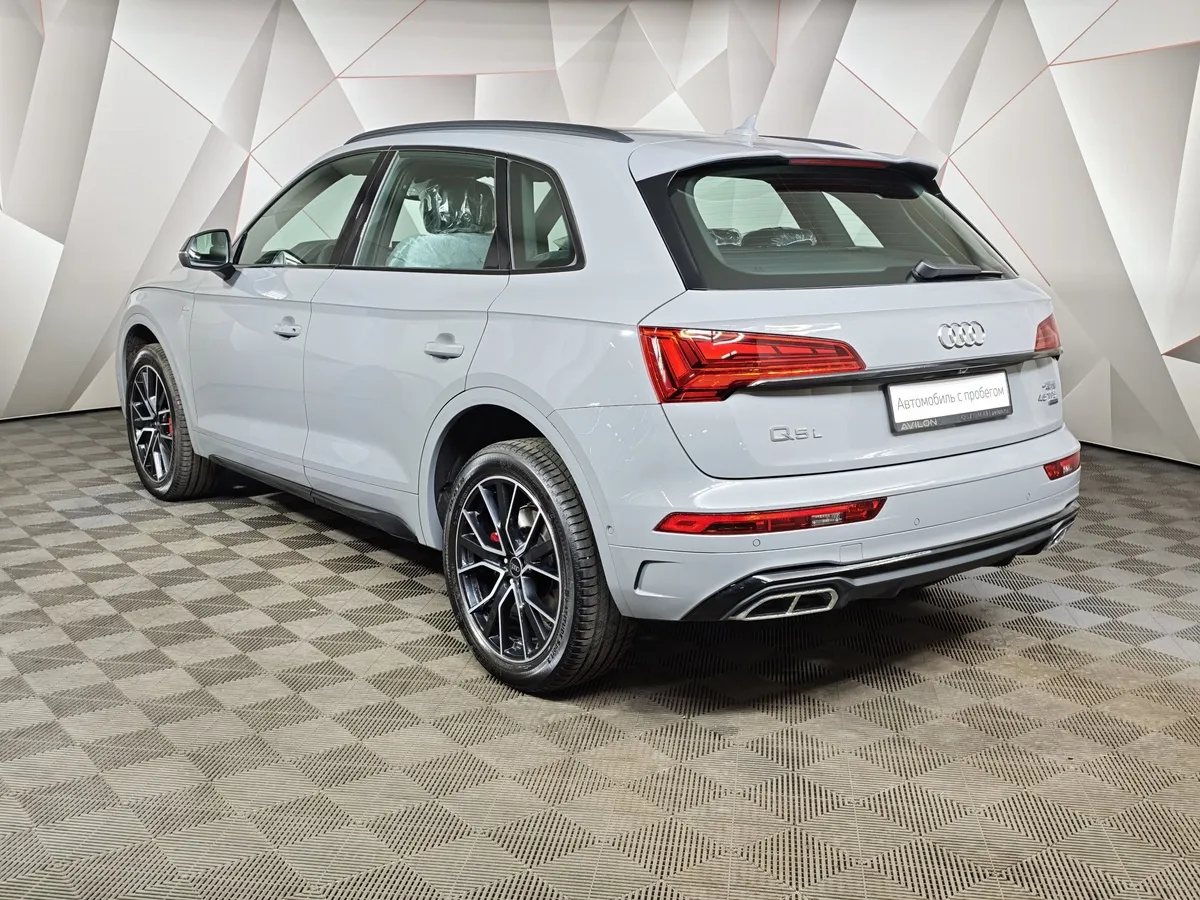 Audi Q5 L 2.0 TFSI S tronic quattro (245 л.с.) Luxury Dynamic Серый в АВИЛОН. Слайд №4