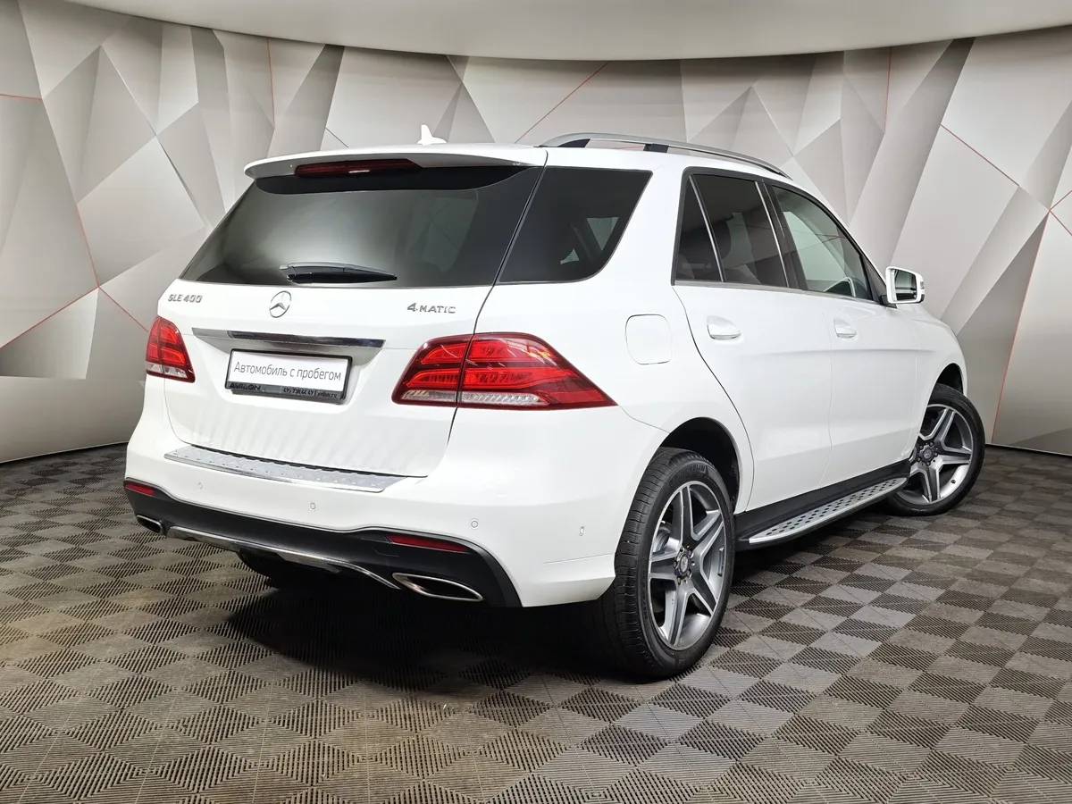 Mercedes-Benz GLE 400 4MATIC 9G-TRONIC (333 л.с.) Особая серия Белый в АВИЛОН. Слайд №2