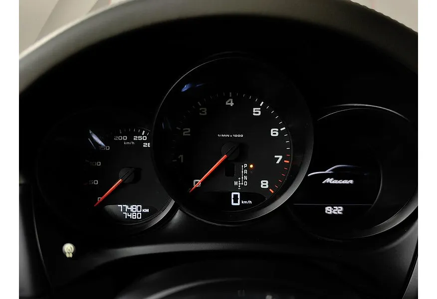 Porsche Macan 2.0 TFSI AMT 4WD (265 л.с.) R4 Голубой в АВИЛОН. Слайд №18