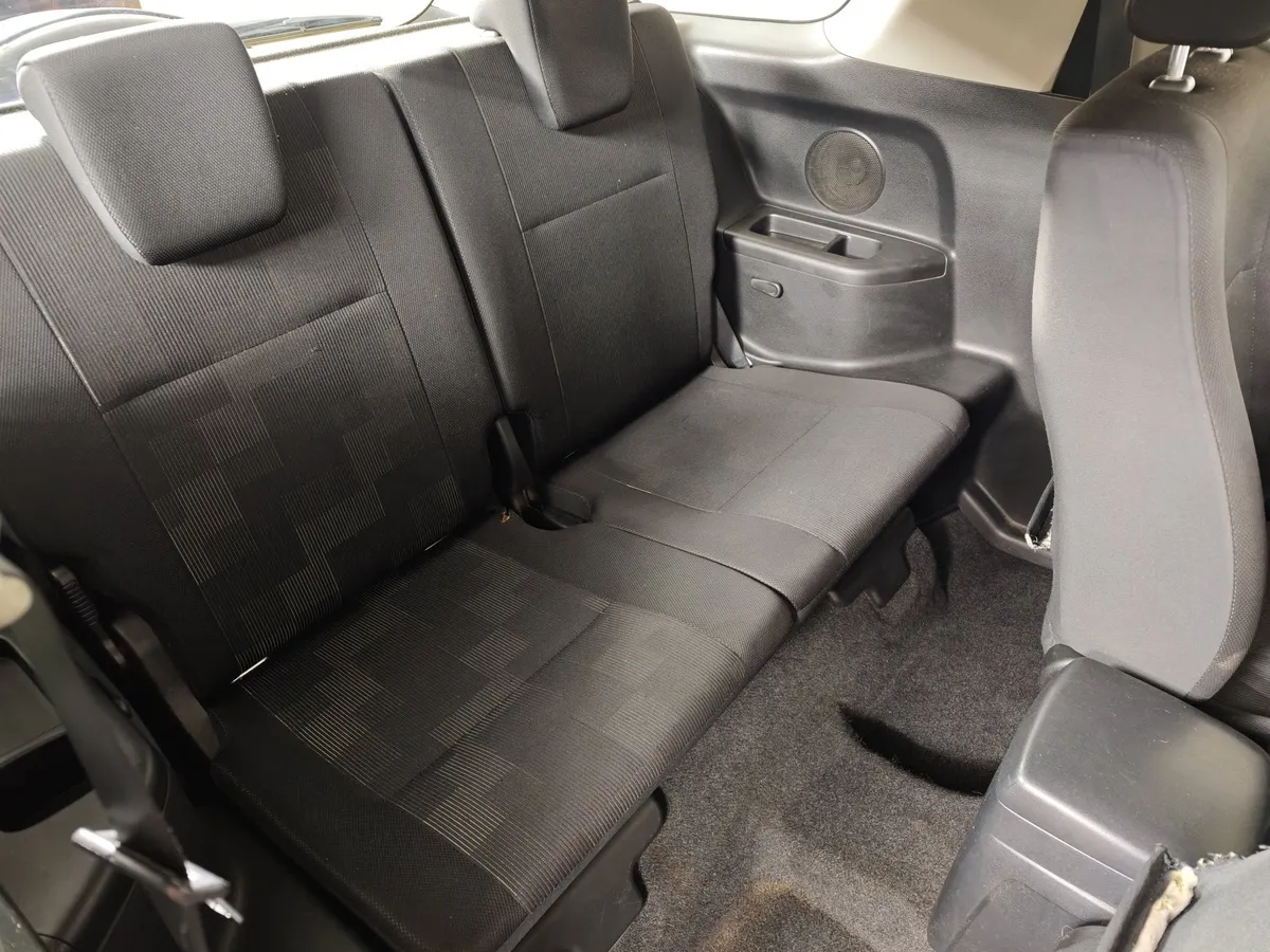 Suzuki Grand Vitara 1.6 MT AWD (106 л.с.) JX-A Черный в АВИЛОН. Слайд №15