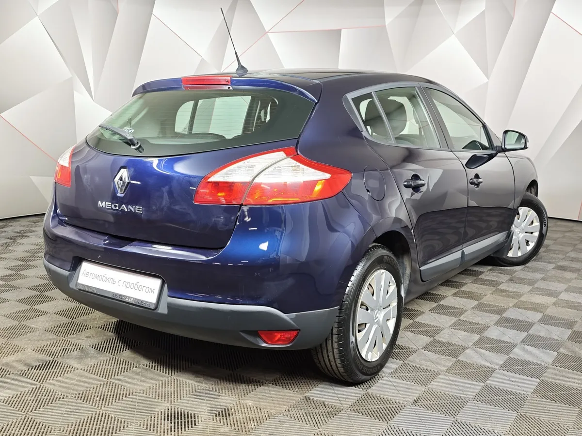 Renault Megane 1.6 MT (106 л.с.) Черный в АВИЛОН. Слайд №2