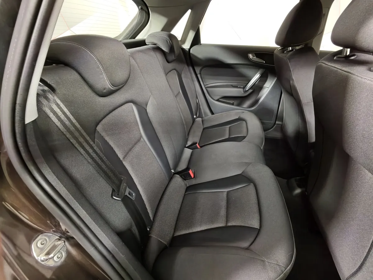 Audi A1 1.4 TFSI S-tronic (122 л.с.) Коричневый в АВИЛОН. Слайд №15