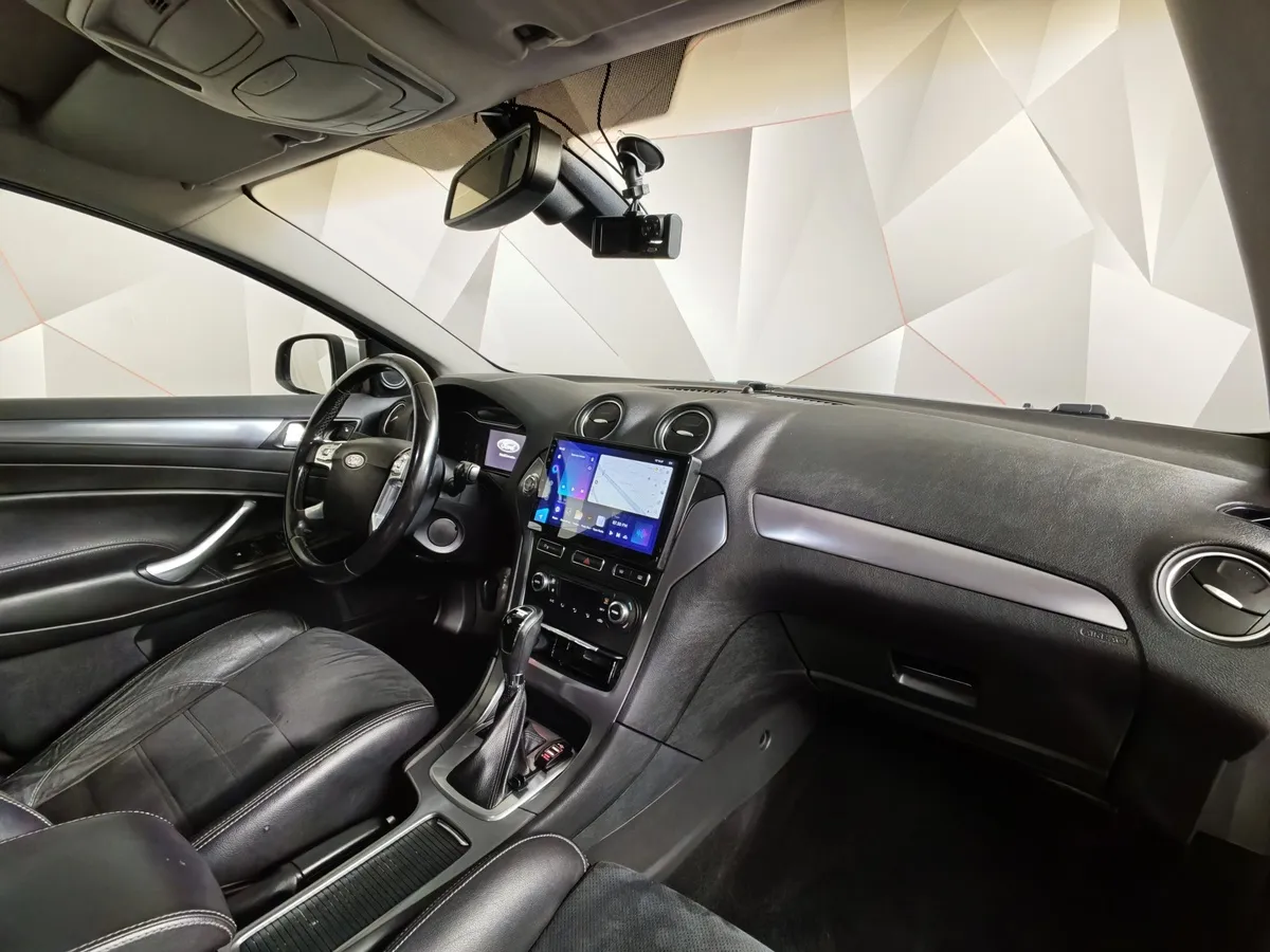 Ford Mondeo 2.0 EcoBoost PowerShift (200 л.с.) Titanium Серебристый в АВИЛОН. Слайд №11