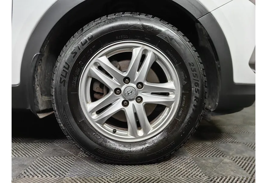 Hyundai Santa Fe 2.4 AT AWD (171 л.с.) Dynamic Белый в АВИЛОН. Слайд №9