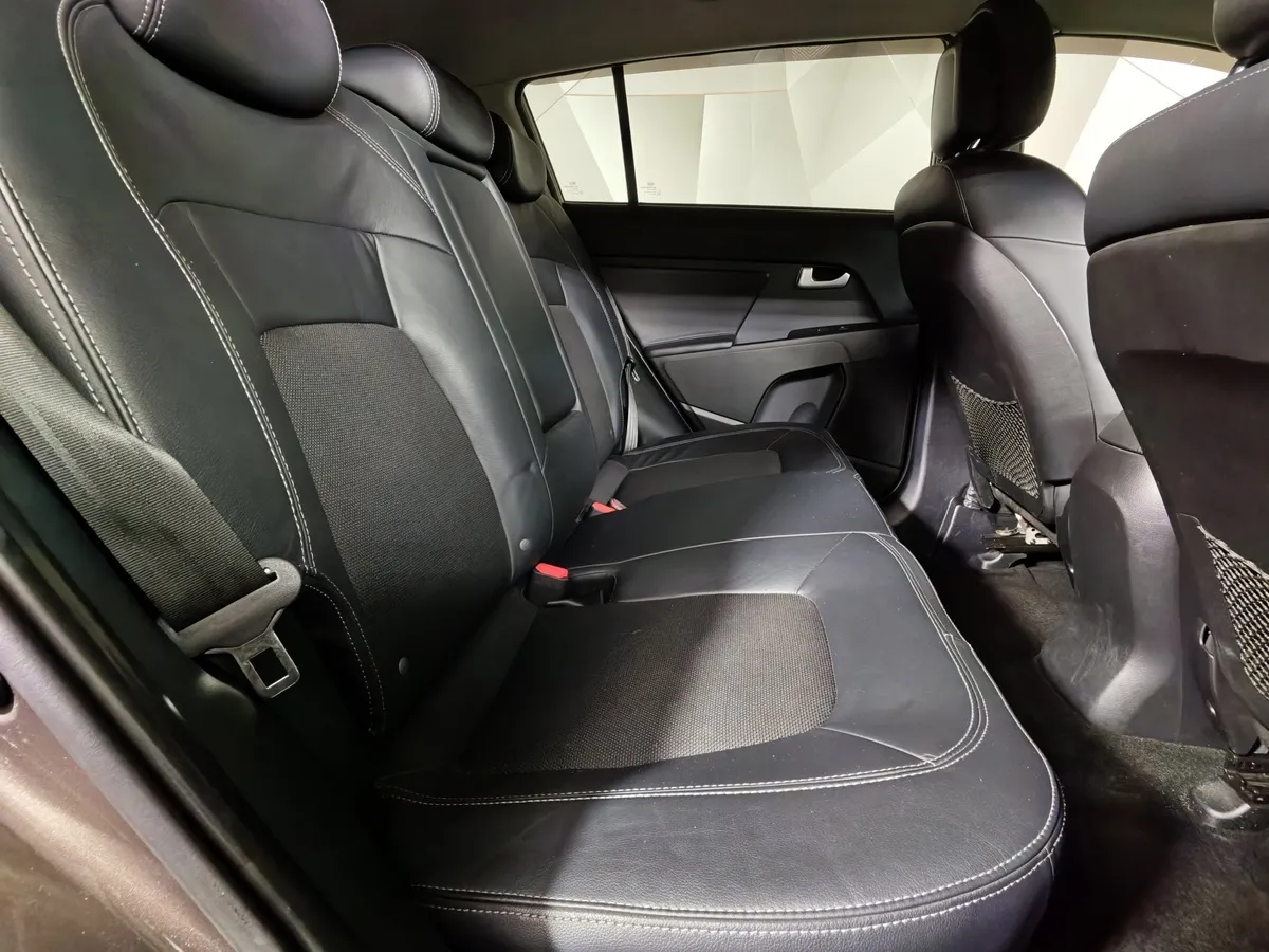 Kia Sportage 2.0 AT AWD (150 л.с.) Коричневый в АВИЛОН. Слайд №16