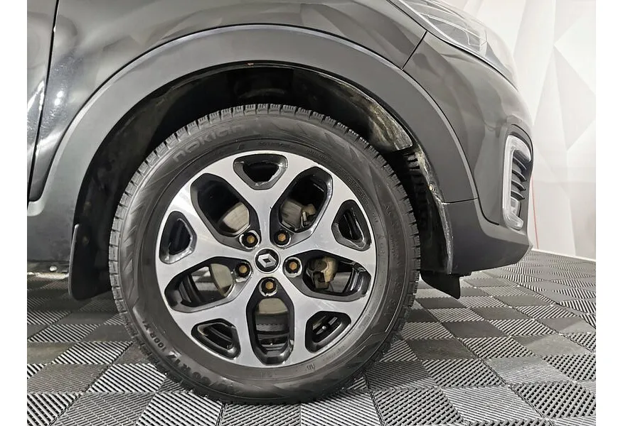 Renault Kaptur 2.0 AT AWD (143 л.с.) Черный в АВИЛОН. Слайд №9