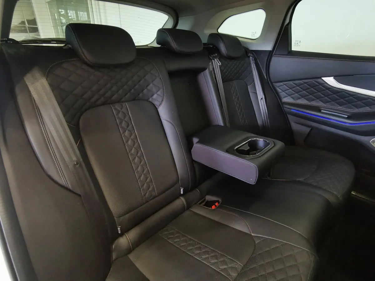 EXEED TXL 1.6 TGDI DCT7 AWD (186 л.с.) Белый в АВИЛОН. Слайд №16