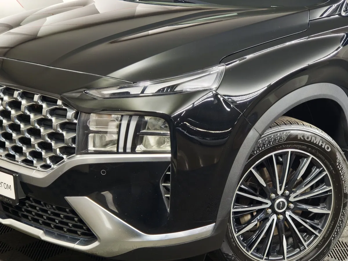 Hyundai Santa Fe 2.5 AWD 6AT (180 л.с.) High-Tech Черный в АВИЛОН. Слайд №10