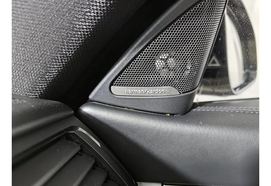 BMW M4 3.0 DCT (450 л.с.) Желтый в АВИЛОН. Слайд №16