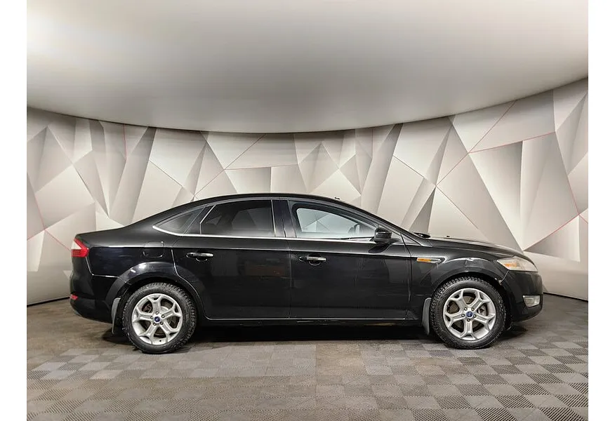 Ford Mondeo 2.3 AT (161 л.с.) Ambiente Черный в АВИЛОН. Слайд №6