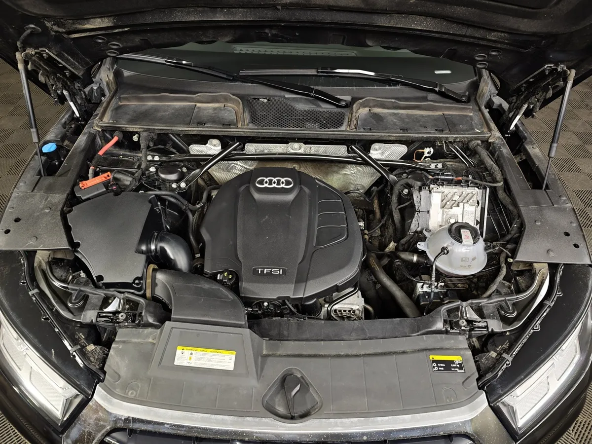 Audi Q5 2.0 TFSI S tronic quattro (249 л.с.) Черный в АВИЛОН. Слайд №11