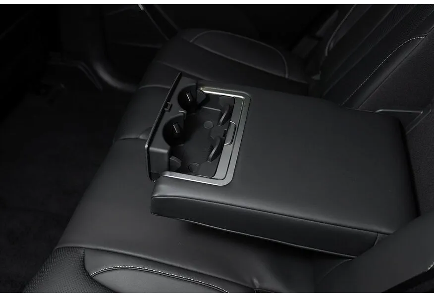 Москвич М90 2.0 ATT 4WD (200 л.с.) Ультимейт Черный в АВИЛОН. Слайд №17