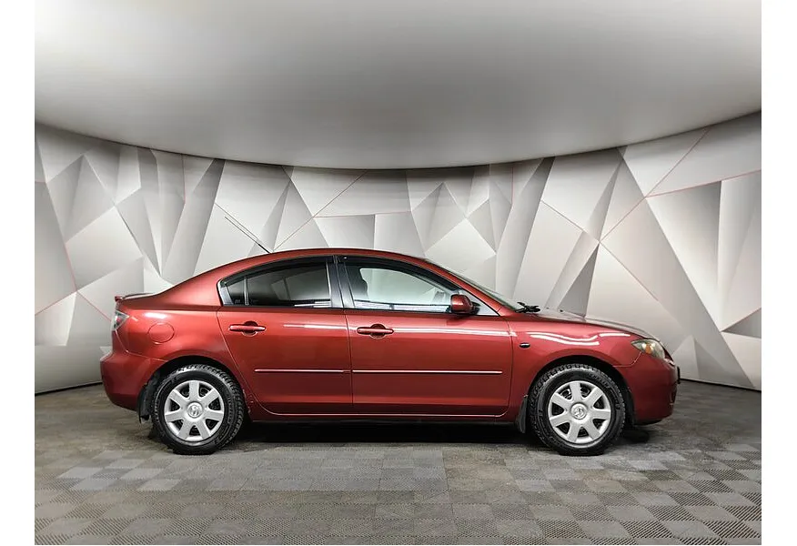 Mazda 3 1.6 MT (105 л.с.) Красный в АВИЛОН. Слайд №6 Mazda 3 1.6 MT (105 л.с.) Красный в АВИЛОН. Слайд №6