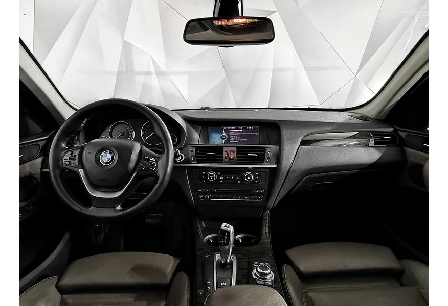 LIVE. Слайд №7