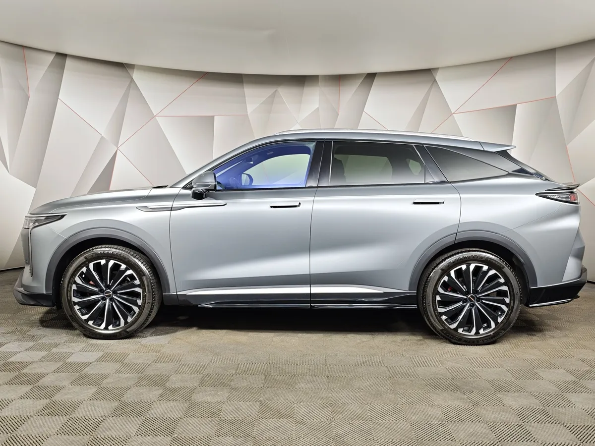 EXEED RX 2.0T DCT 4WD (249 л.с.) Platinum Серый в АВИЛОН. Слайд №5
