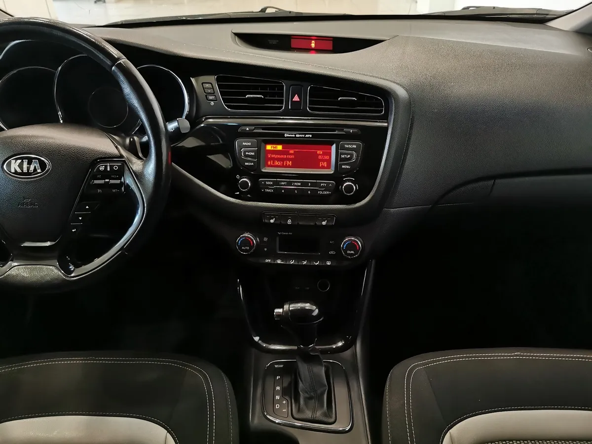 Kia Ceed 1.6 AT (129 л.с.) Коричневый в АВИЛОН. Слайд №14