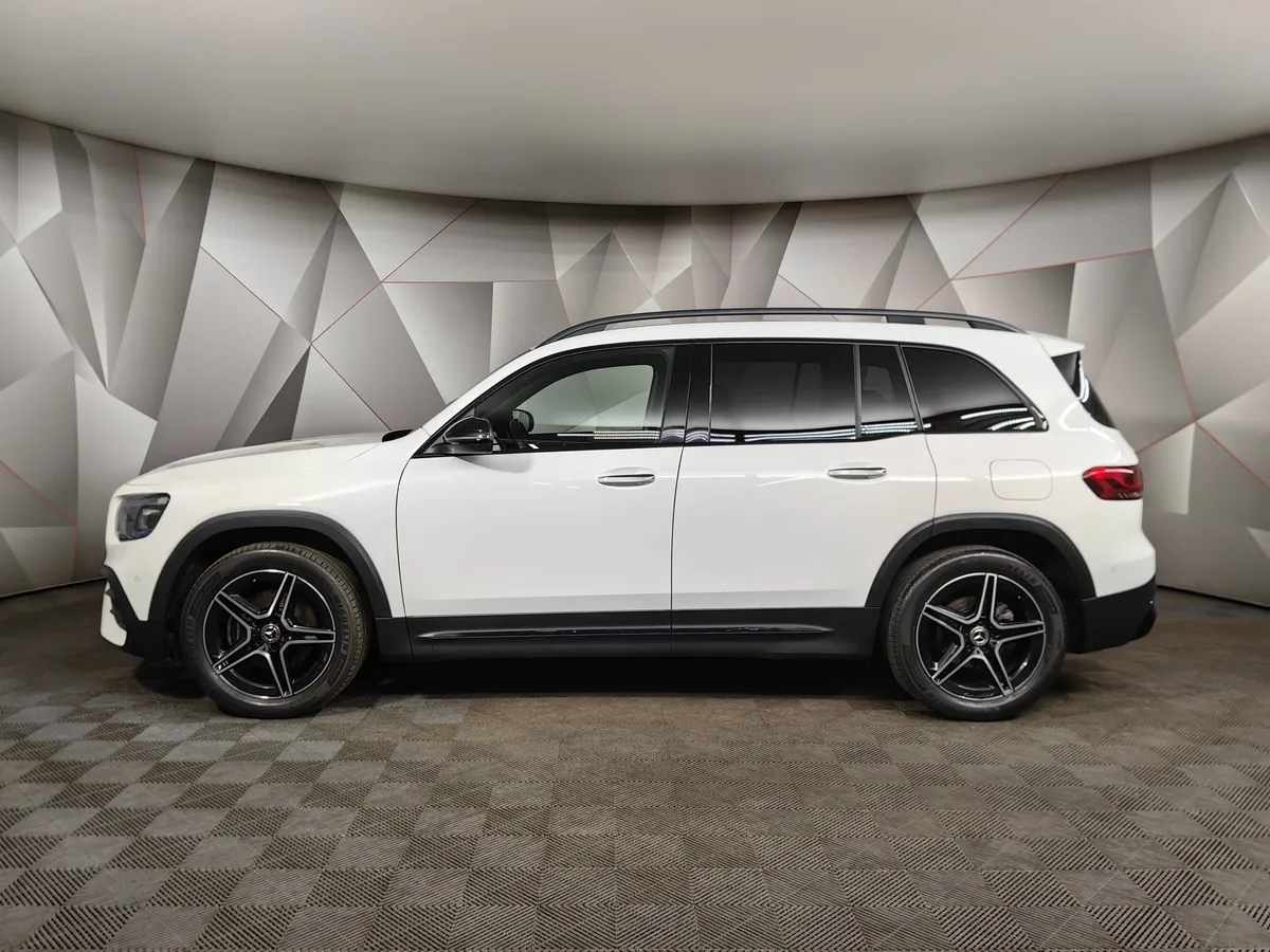 Mercedes-Benz GLB 200 8G-DCT 4MATIC (150 л.с.) Sport Белый в АВИЛОН. Слайд №5