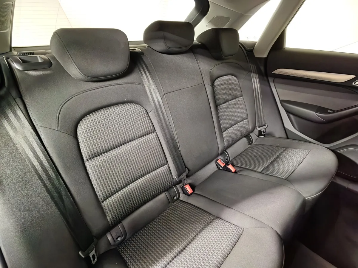 Audi Q3 2.0 TFSI S-tronic quattro (180 л.с.) Черный в АВИЛОН. Слайд №17