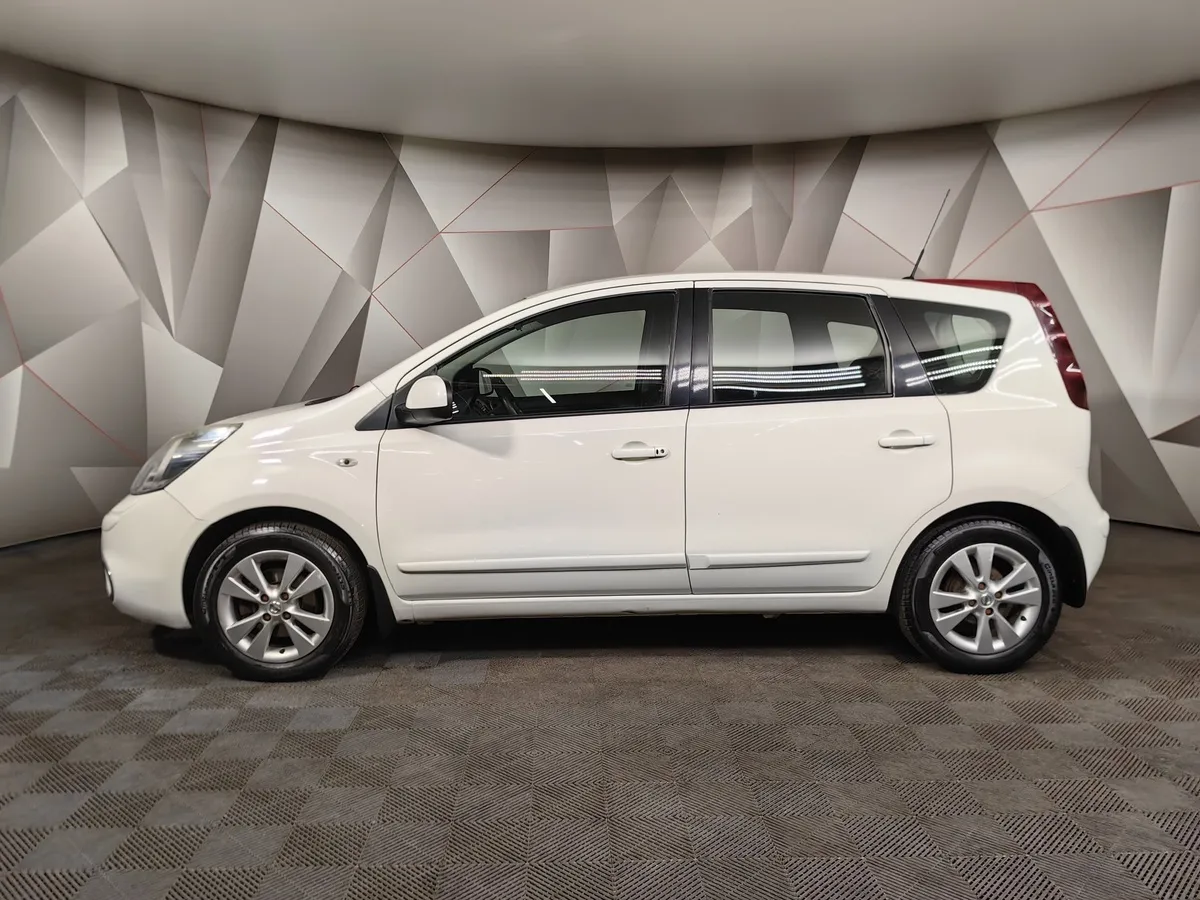 Nissan Note 1.6 AT (110 л.с.) Luxury Белый в АВИЛОН. Слайд №5
