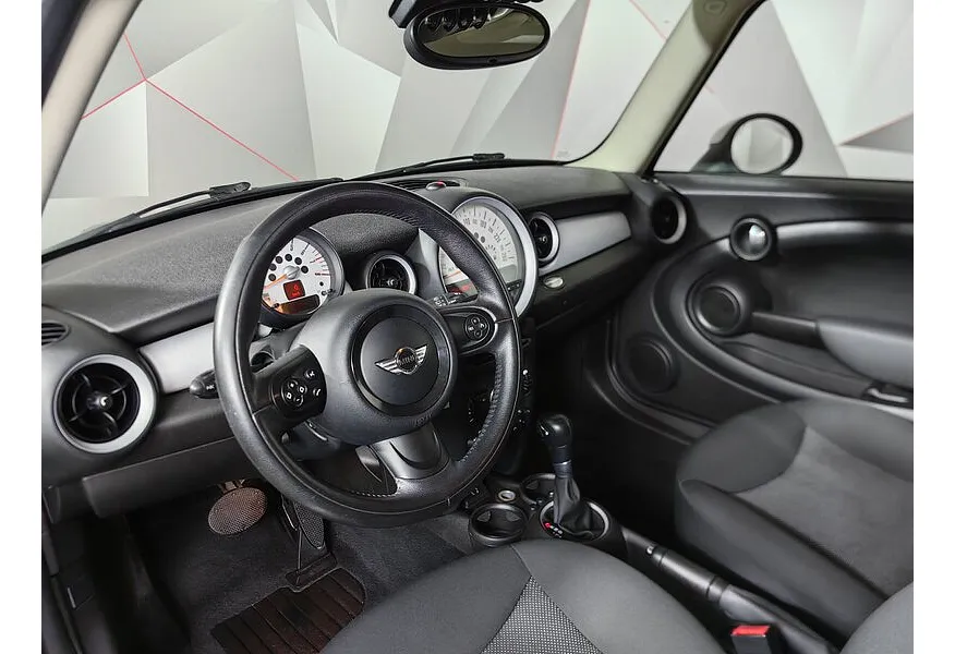 MINI Cooper 1.6 AT (122 л.с.) Черный в АВИЛОН. Слайд №12 MINI Cooper 1.6 AT (122 л.с.) Черный в АВИЛОН. Слайд №12