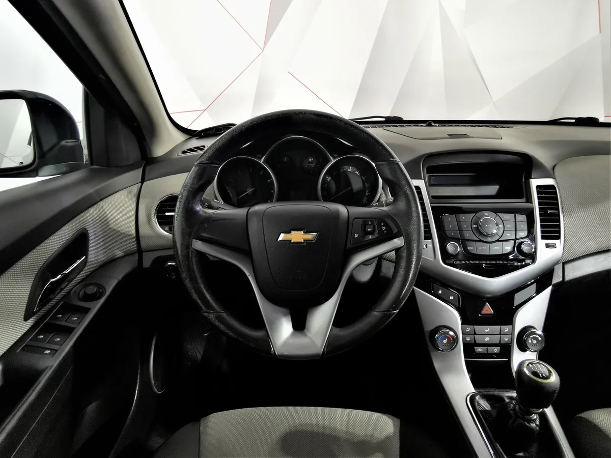 Chevrolet Cruze 1.6 MT (109 л.с.) Синий в АВИЛОН. Слайд №18