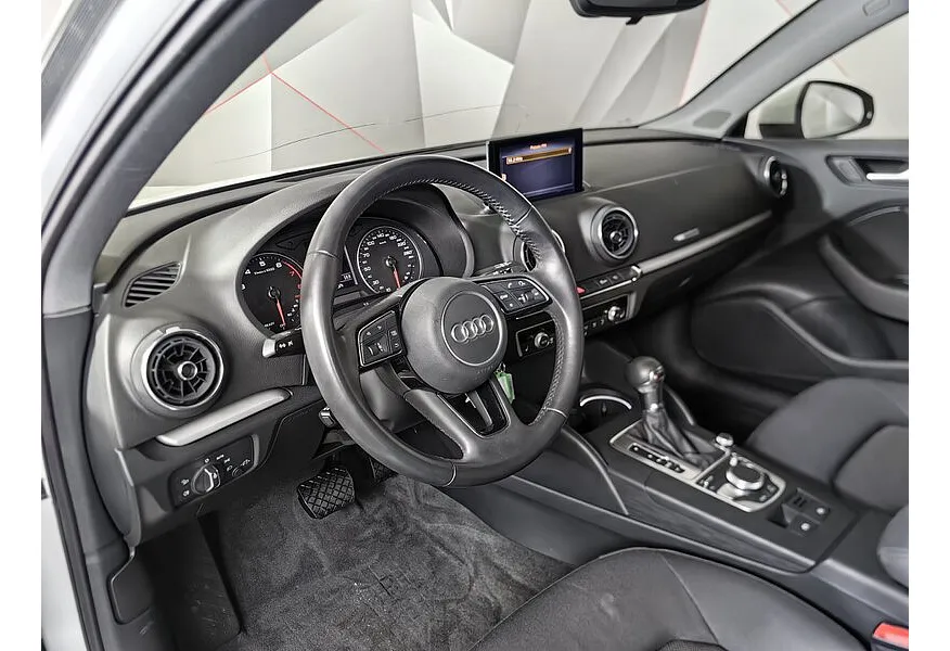 Audi A3 2.0 TFSI S-tronic (190 л.с.) Sport Белый в АВИЛОН. Слайд №19