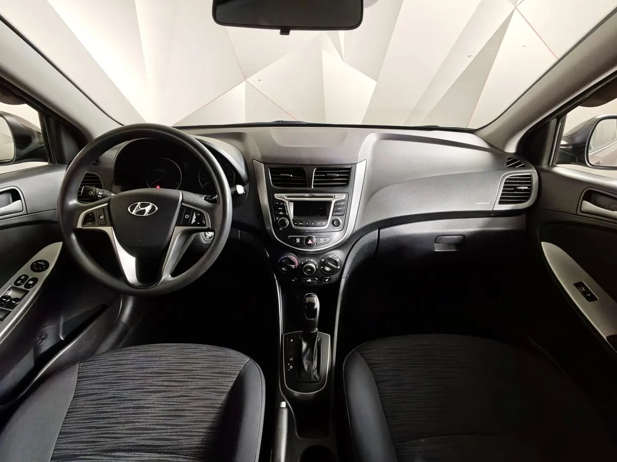 Hyundai Solaris 1.6 AT (123 л.с.) Classic + AC Коричневый в АВИЛОН. Слайд №14