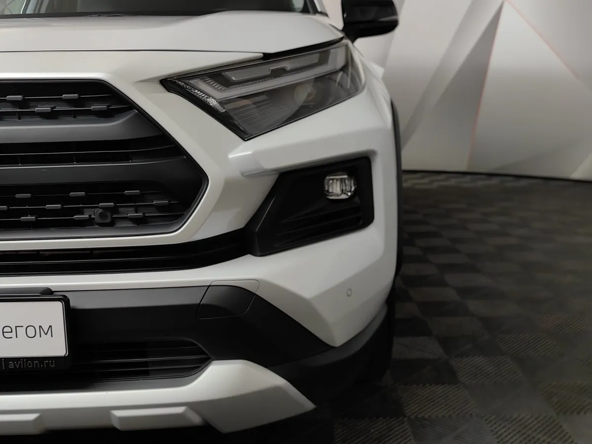 Toyota RAV4 2.0i CVT AWD (171 л.с.) Fashion Plus Белый в АВИЛОН. Слайд №10