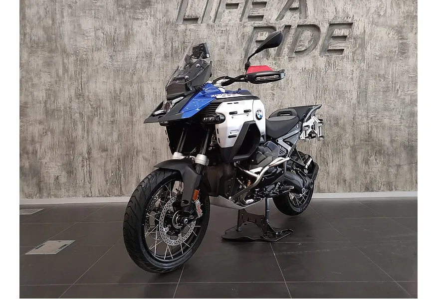 АВИЛОН - BMW Motorrad R 1300 GS Adventure R 1300 GS Adventure 1300 см³ (145) 1300 Белый - slide 0