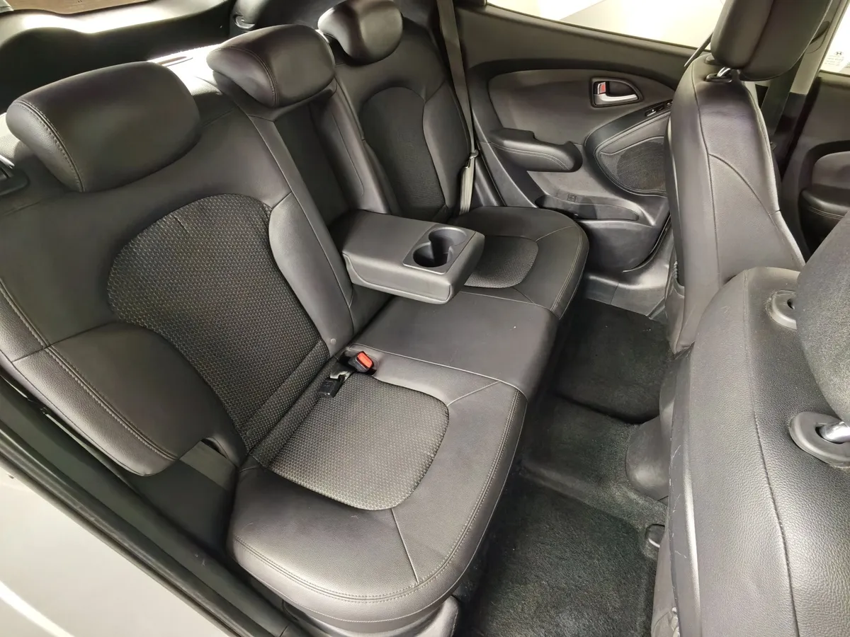 Hyundai ix35 2.0 AT (150 л.с.) Comfort Серебристый в АВИЛОН. Слайд №15