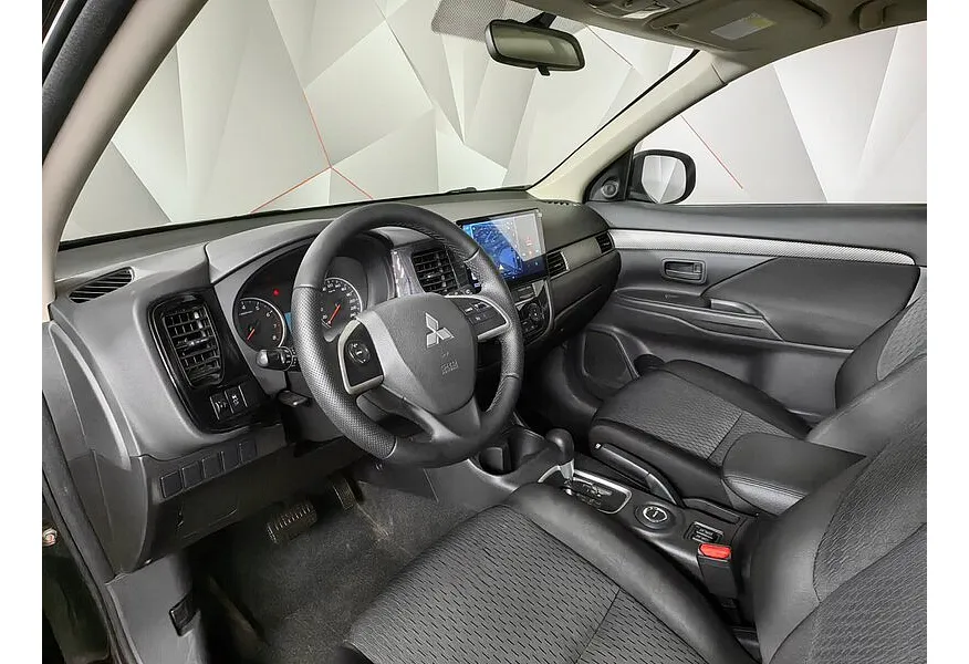 АВИЛОН - Mitsubishi Outlander 2.0 CVT 4WD (146 л.с.) Черный - slide 10