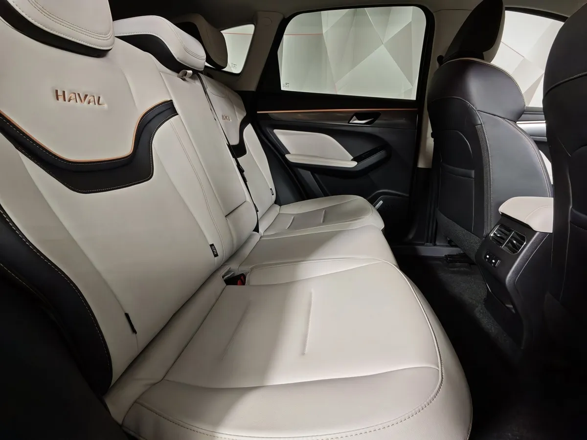 Haval Jolion 1.5T 7DCT 2WD (143 л.с.) Premium Черный в АВИЛОН. Слайд №16