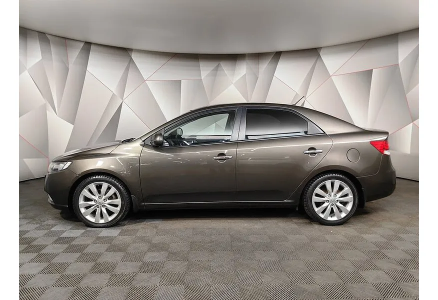 АВИЛОН - Kia Cerato 2.0 AT (150 л.с.) Коричневый - slide 2