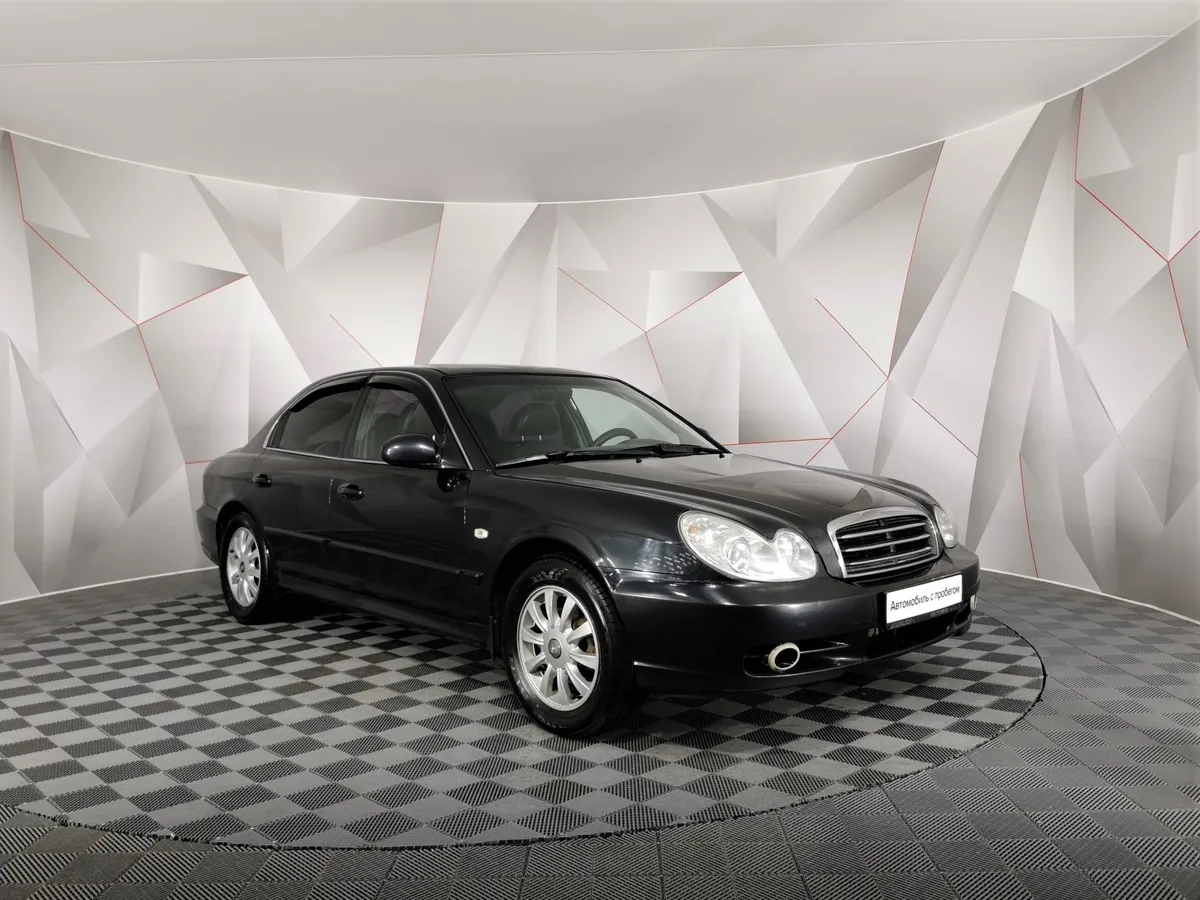 Hyundai Sonata 2.0 MT (137 л.с.) Черный в АВИЛОН. Слайд №3