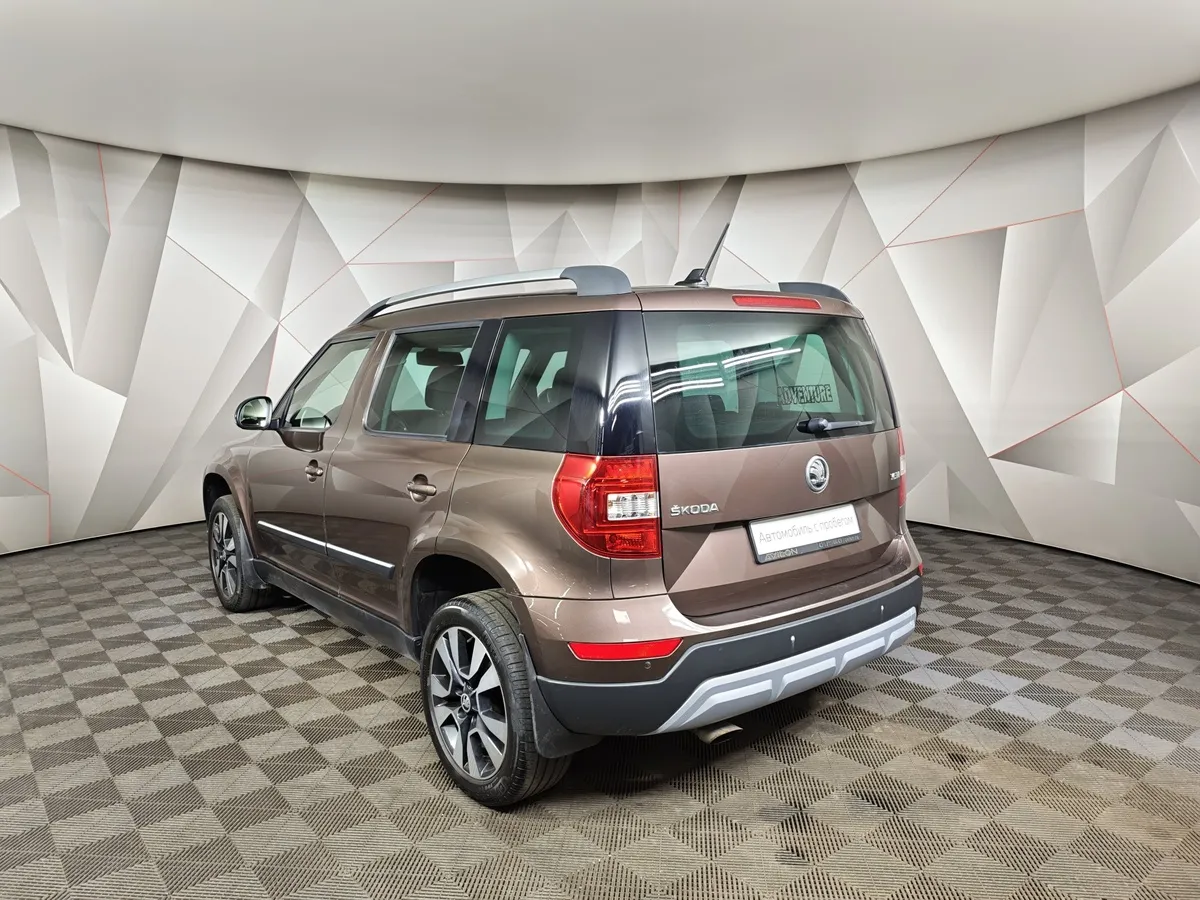 Skoda Yeti 1.6 AT (110 л.с.) Коричневый в АВИЛОН. Слайд №4