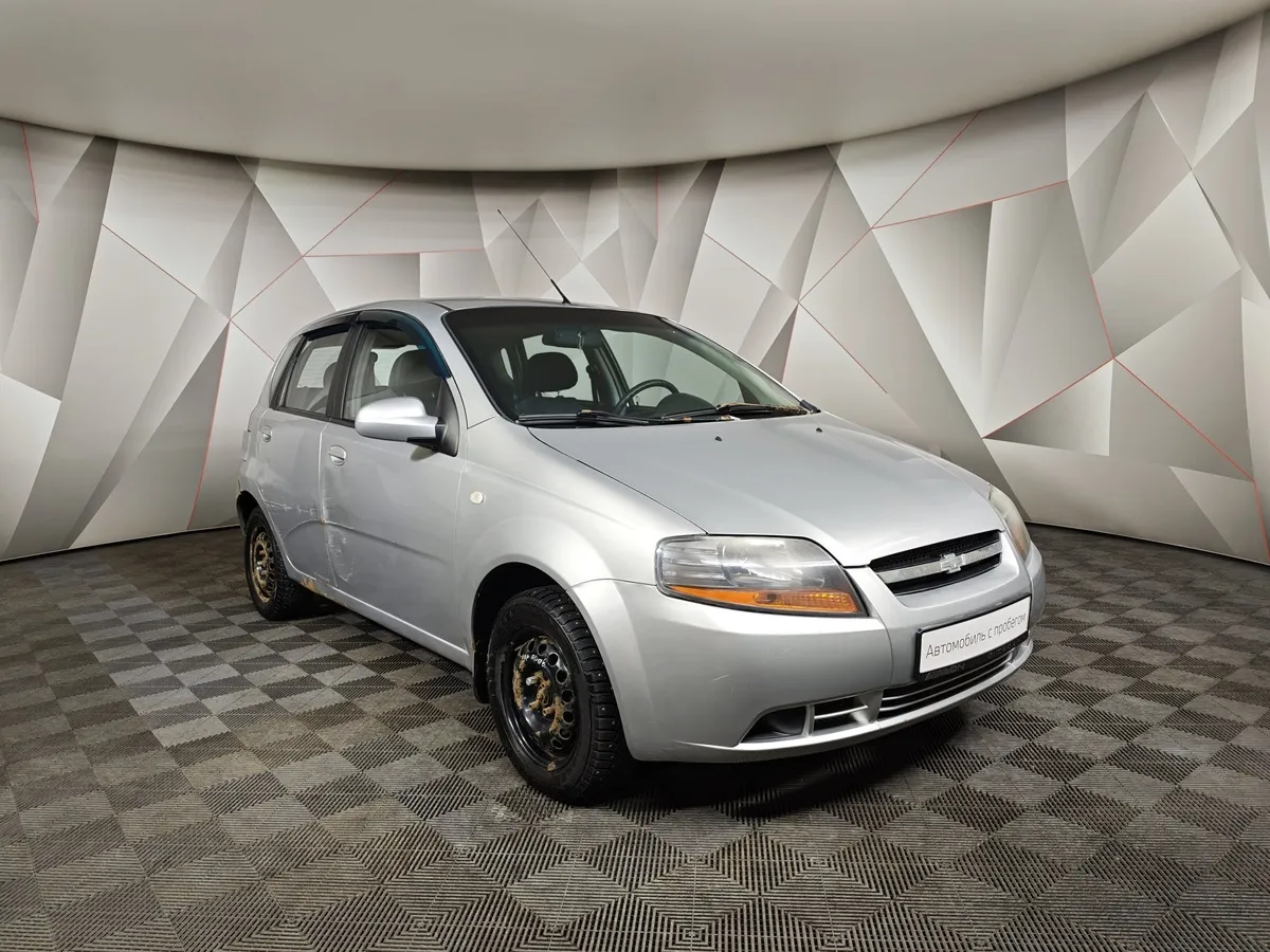 Chevrolet Aveo 1.2i MT (72 л.с.) Серебристый в АВИЛОН. Слайд №3