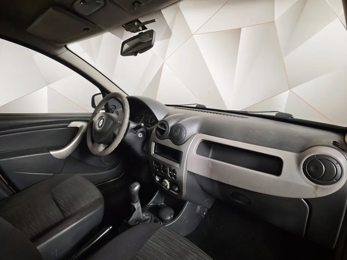 Renault Sandero 1.6 MT (84 л.с.) Коричневый в АВИЛОН. Слайд №9