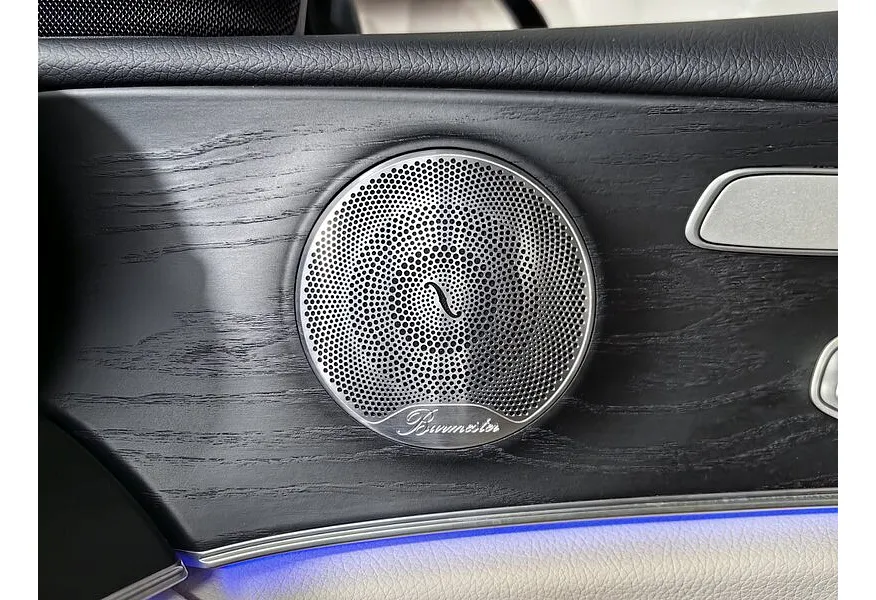 Mercedes-Benz E-Класс E 220 d 4MATIC 9G-TRONIC (194 л.с.) Черный в АВИЛОН. Слайд №21