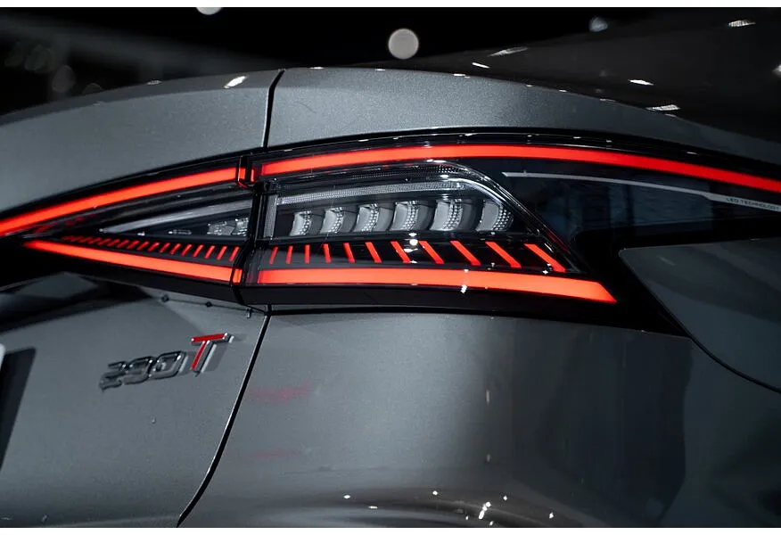 Chery Arrizo 8 1.6T DCT (150 л.с.) Ultra Black Серебристый в АВИЛОН. Слайд №19