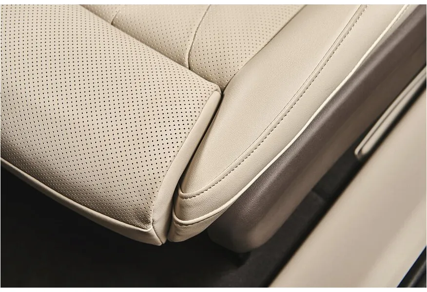 Rising Auto F7 AT AWD (544 л.с.) Performance Comfort - Deluxe Бежевый в АВИЛОН. Слайд №18