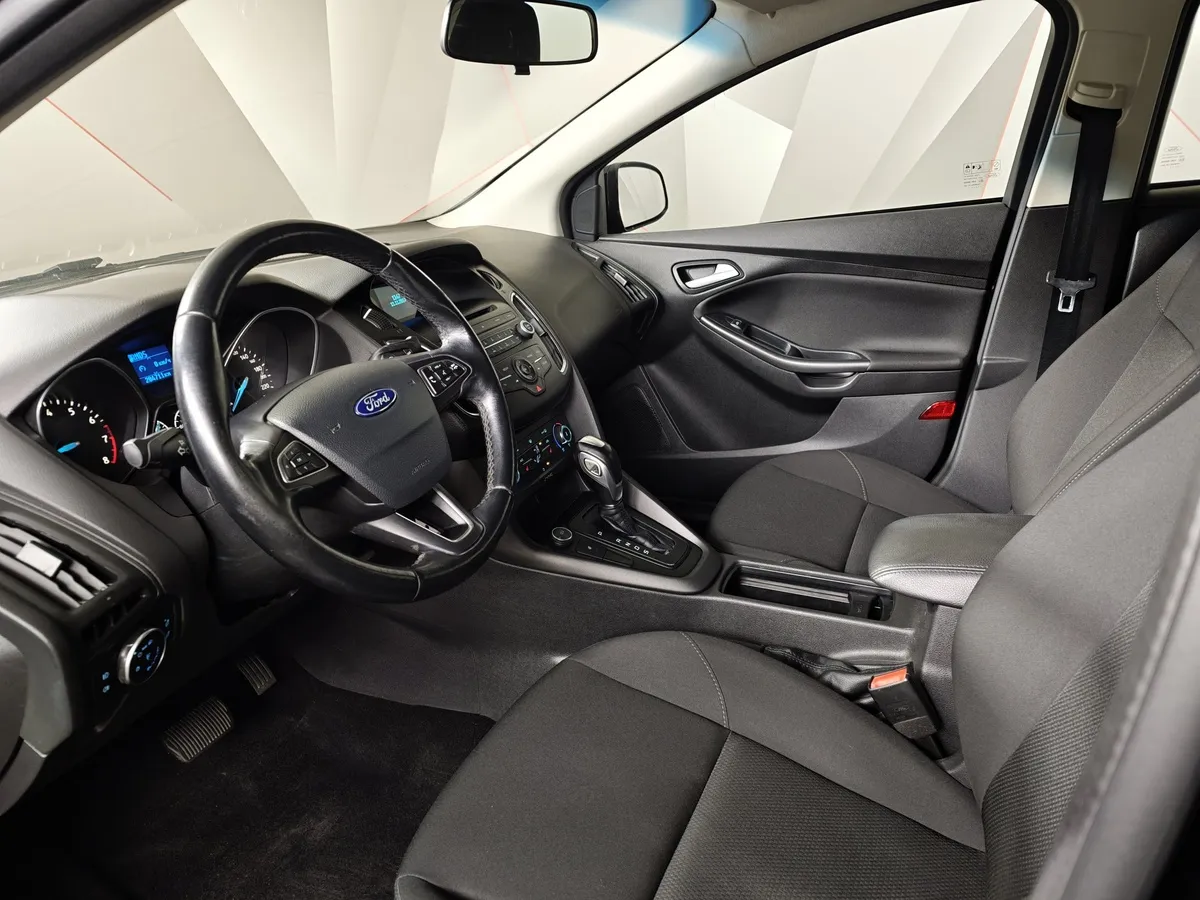 Ford Focus 1.6 Ti-VCT PowerShift (125 л.с.) Trend Черный в АВИЛОН. Слайд №19