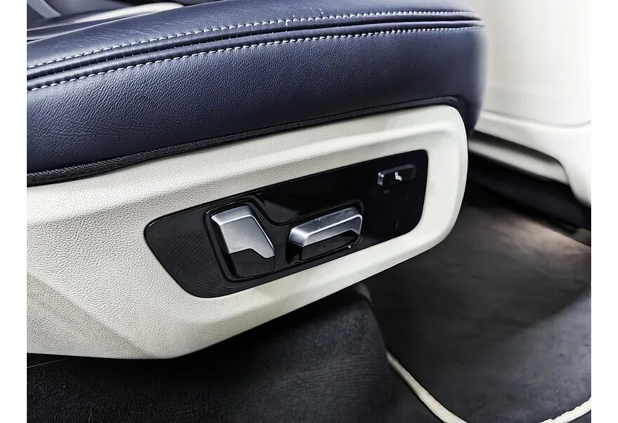 BMW X7 xDrive30d Steptronic (249 л.с.) M Sport Синий в АВИЛОН. Слайд №25