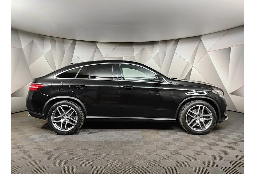 Mercedes-Benz GLE Купе 400 4MATIC 9G-TRONIC (333 л.с.) Особая серия Черный в АВИЛОН. Слайд №6