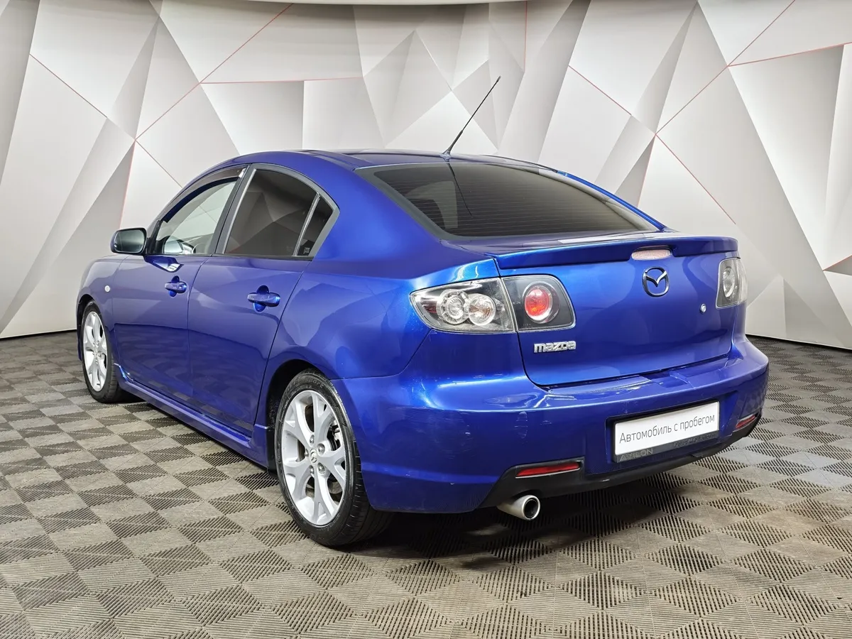 Mazda 3 2.0 AT (150 л.с.) Синий в АВИЛОН. Слайд №4